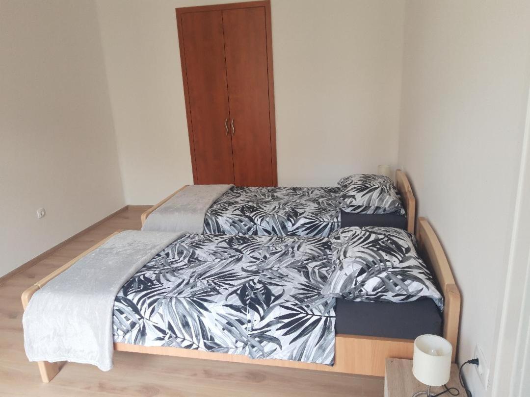 Apartman Matteo غييكا المظهر الخارجي الصورة